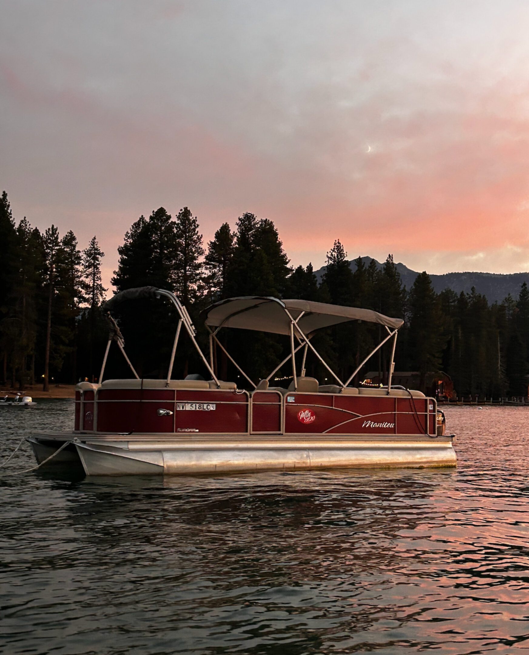 69d92a4a5c661_22 pontoon sunset (2)